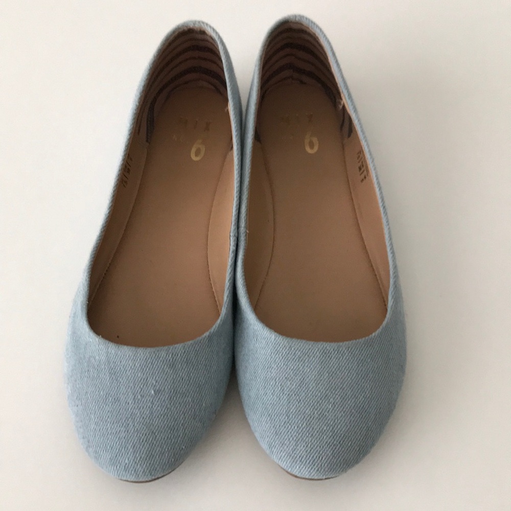 EUC Light Blue Flats